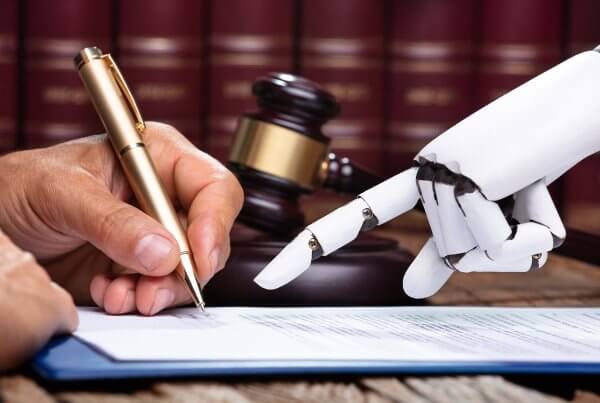 La tecnología no reemplaza a los abogados